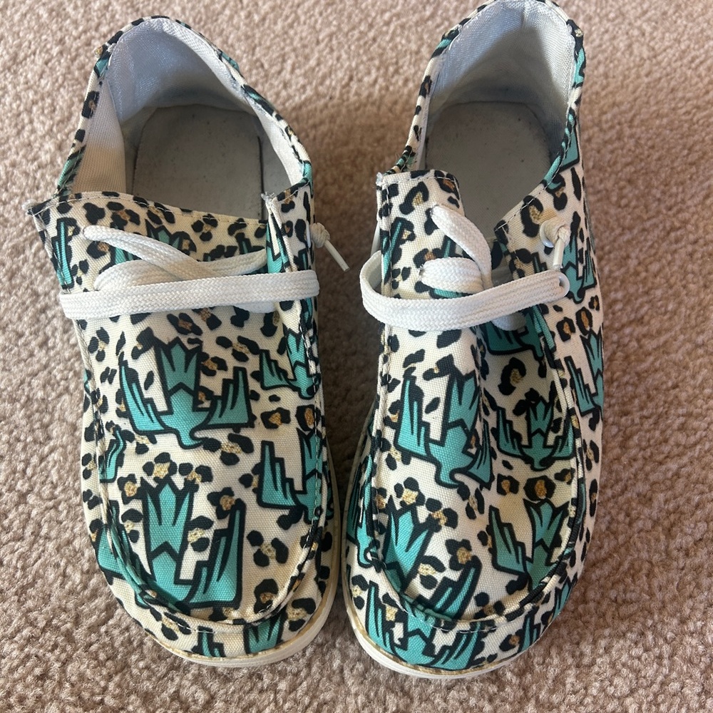 Cute Hey Dude wannabes! Only worn a handful of times.